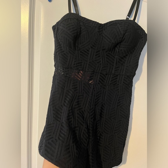 Black Patterned Jumpsuit Size Large - Picture 2 of 6